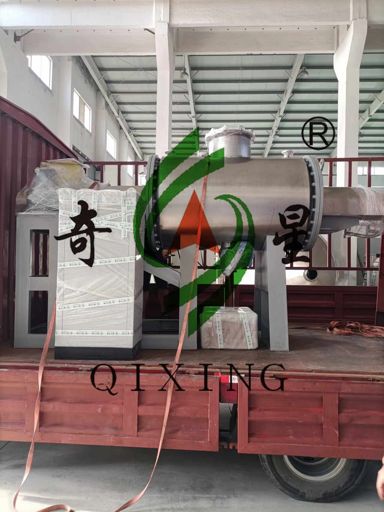 珠海某客戶(hù)在我公司訂購(gòu)的一臺(tái)ZPG-500型耙式真空干燥機(jī)已完成發(fā)貨。